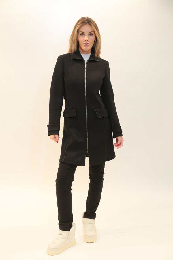 FRACOMINA - Cappotto Aderente Nero con Zip Donna