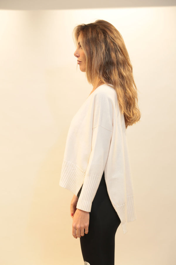 RELISH Maglia Vosis Scollo V con Spacchi Laterali Asimmetrica Donna Autunno/Inverno 2025/26