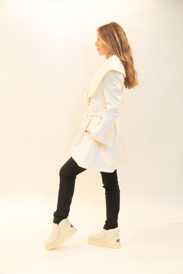 RELISH Cappotto Aruba Collo Sciallato con Cintura e Tasche Donna Autunno/Inverno 2025/26