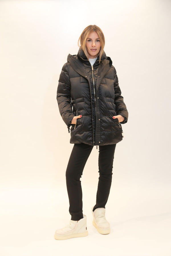 Giacca Trapuntata Imbottita FRACOMINA Donna Modello FS25WC3004O41201 con Cintura Rose Collezione A/I 2025/26